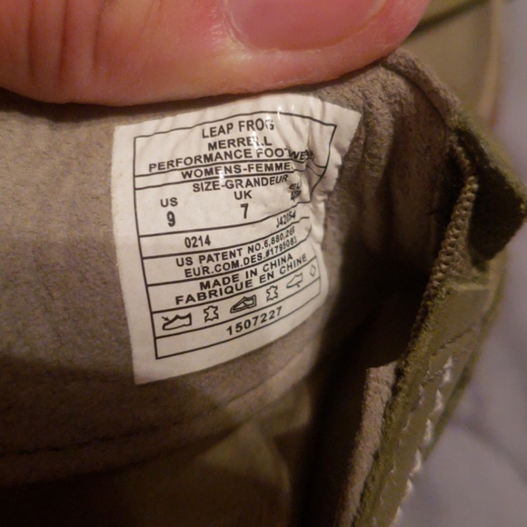 Sandals - Picture 3 of 3